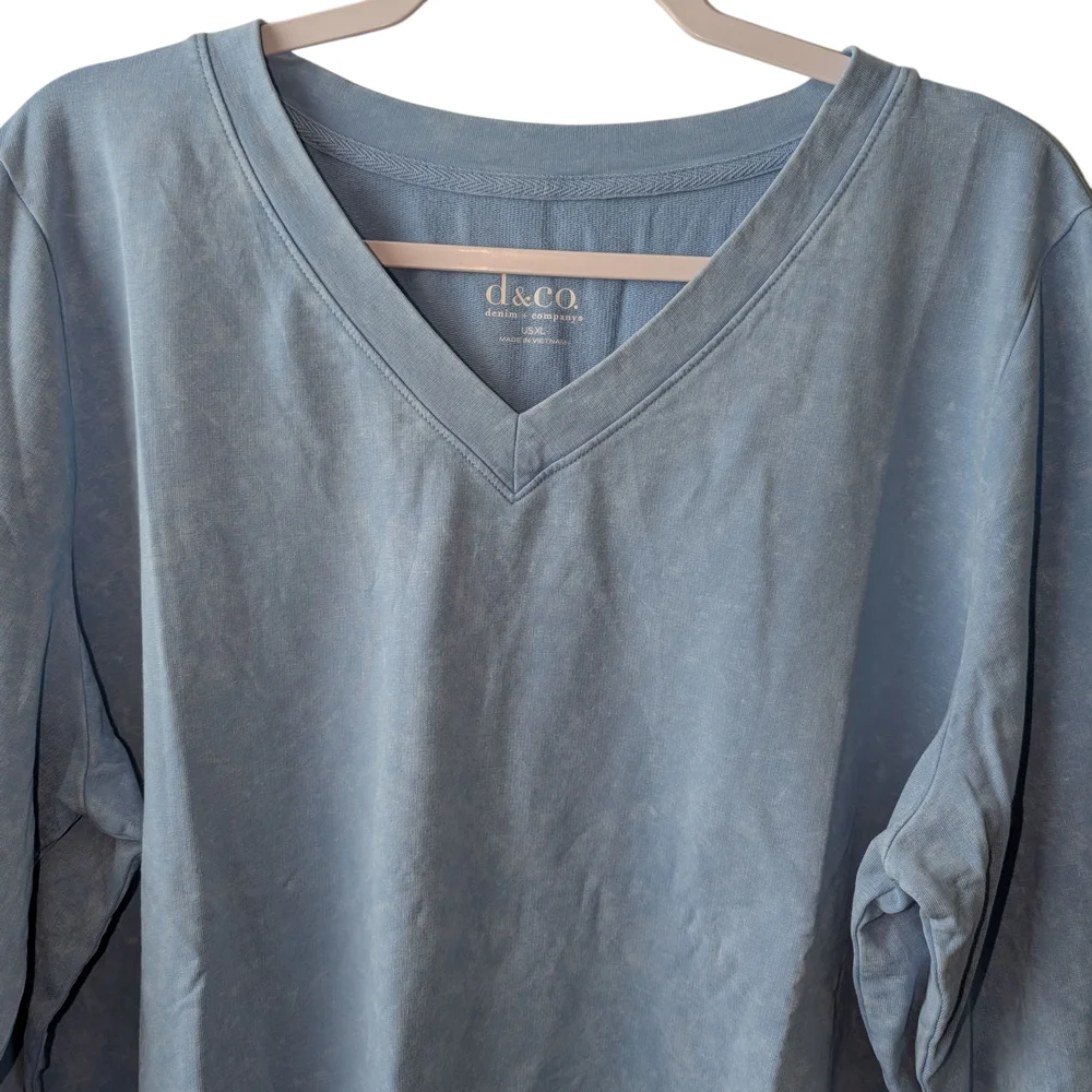 DENIM & CO WOMEN'S BLUE WASHED FRENCH TERRY LONG SLEEVE V-NECK PULLOVER SIZE XL - Picture 5 of 8